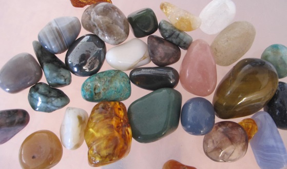 Spécialiste de Minéraux et pierres roul�s - Alexandre Import Nature Monde
